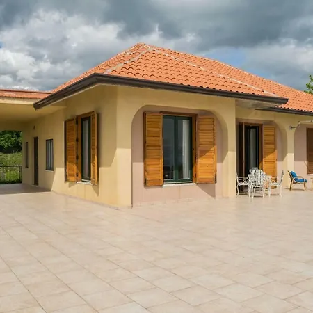 Le Vigne - Overlooking Etna Holiday home *