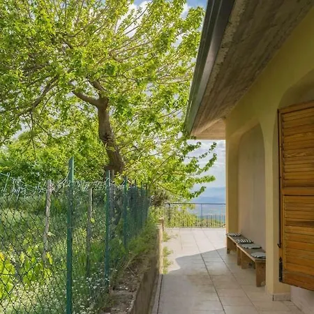 Le Vigne - Overlooking Etna Holiday home Adrano
